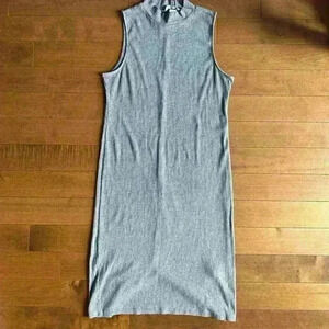 H&M | Ribbed grey turtle neck  dress with slit size med